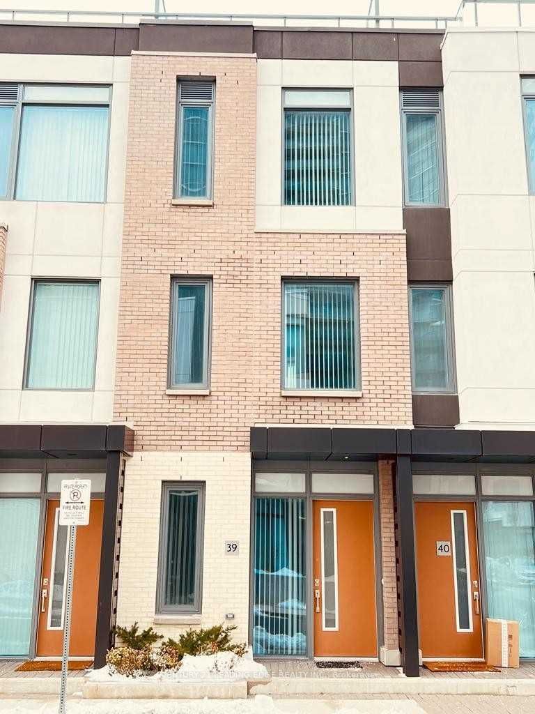 home for lease on Th 39-1050 Portage Pkwy