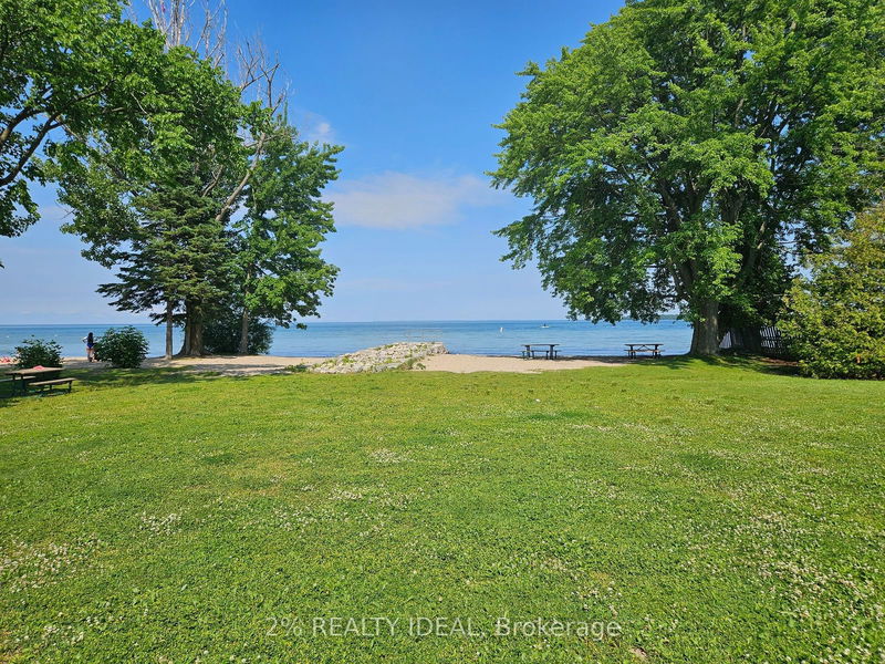 732 Chestnut St  Innisfil, L9S 2H8 | Image 4