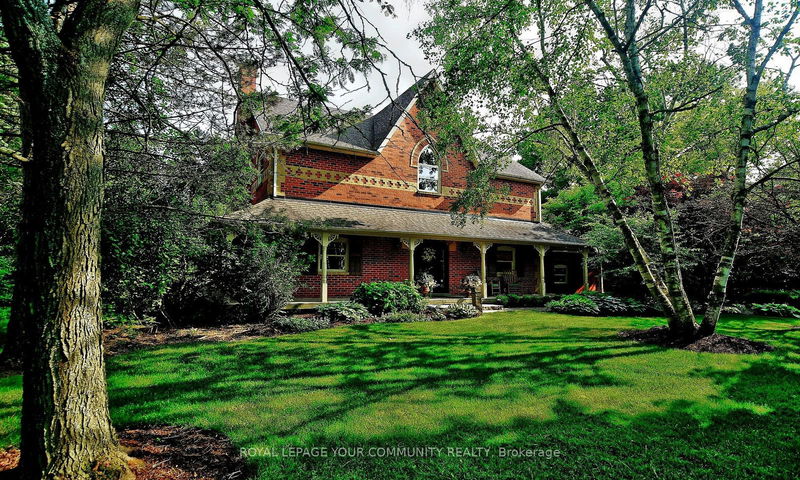 home for sale on 1545 17th Sideroad