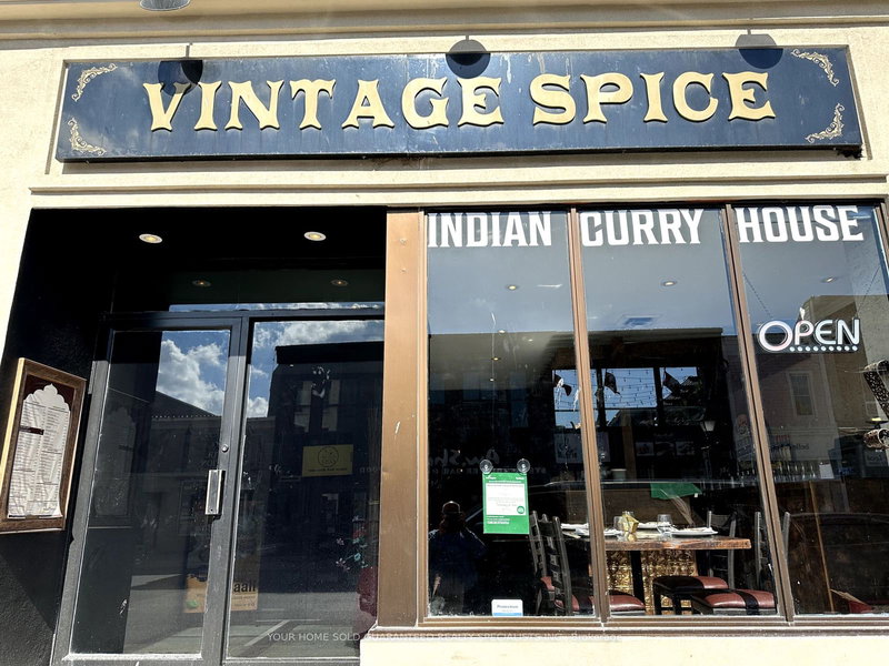 15229 Yonge St, Aurora, L4G 1L8 | Image 2