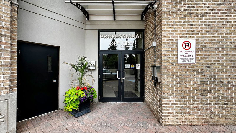 204-206 - 10376 Yonge St, Richmond Hill, L4C 3B8 | Image 3