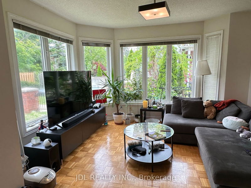 home for lease on 174-18 Clark Avenue W