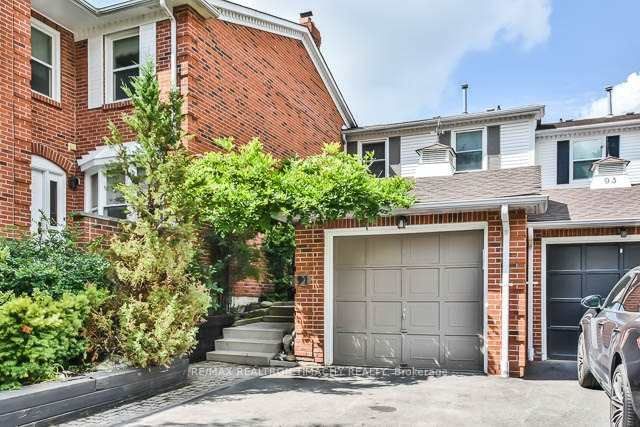 home for lease on 91 Confederation Way