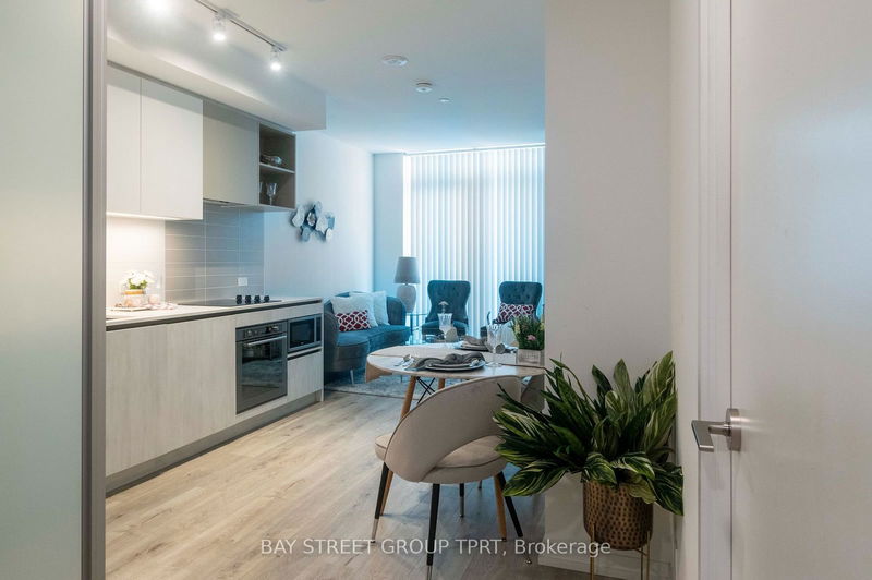  703 - 7890 Jane St  Vaughan, L4K 4R6 | Image 3