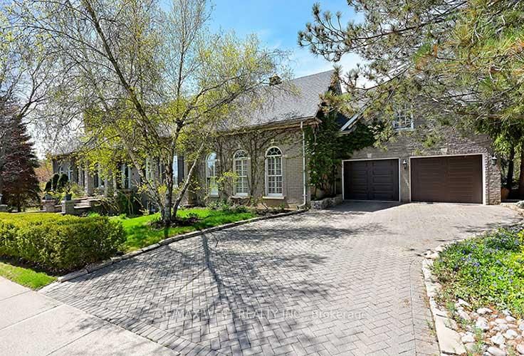 5 Humberview Dr, Vaughan, L4H 1B1 | Image 2