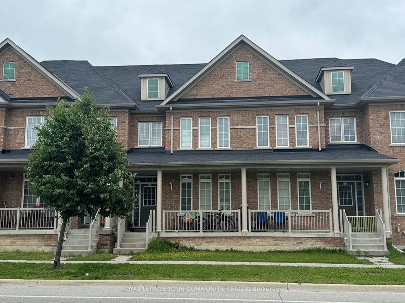home for lease on 916 Castlemore Avenue