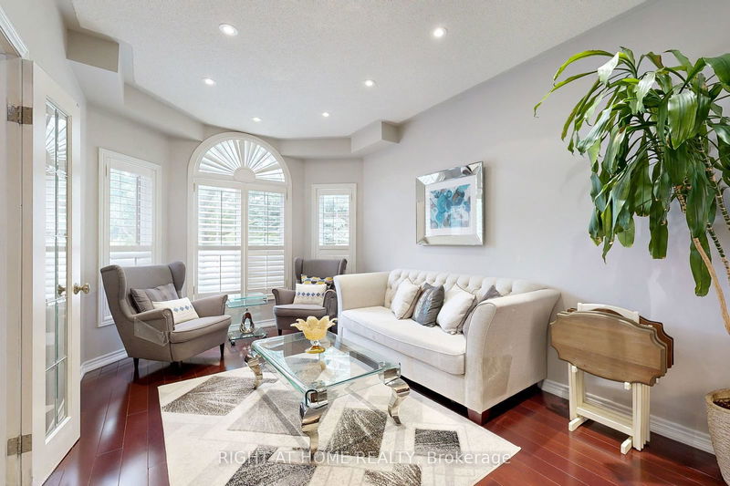 home for sale on 807 College Manor Drive