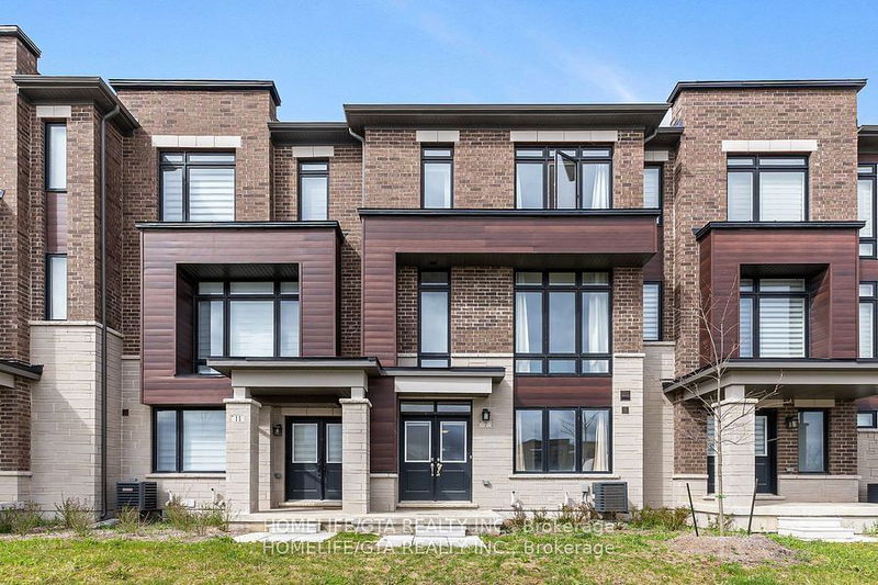 home for lease on 7 Holyrood Crescent