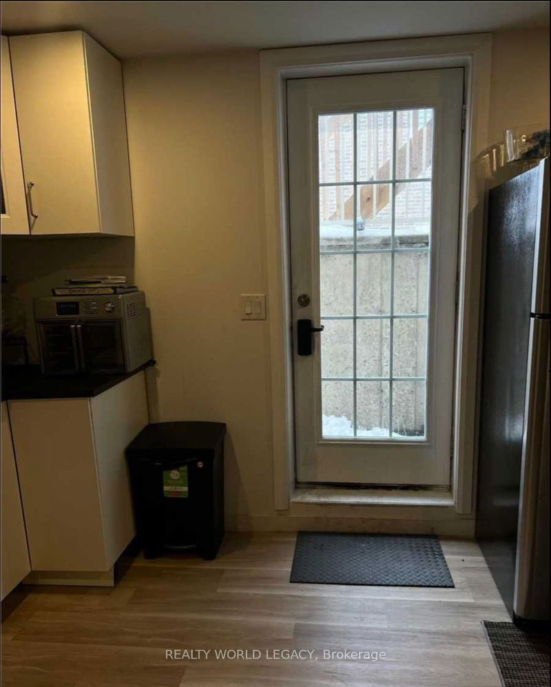 home for lease on 32 Treetops Boulevard