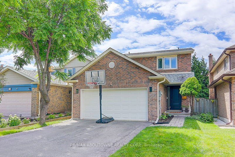 home for lease on 17 Gilmore Crescent