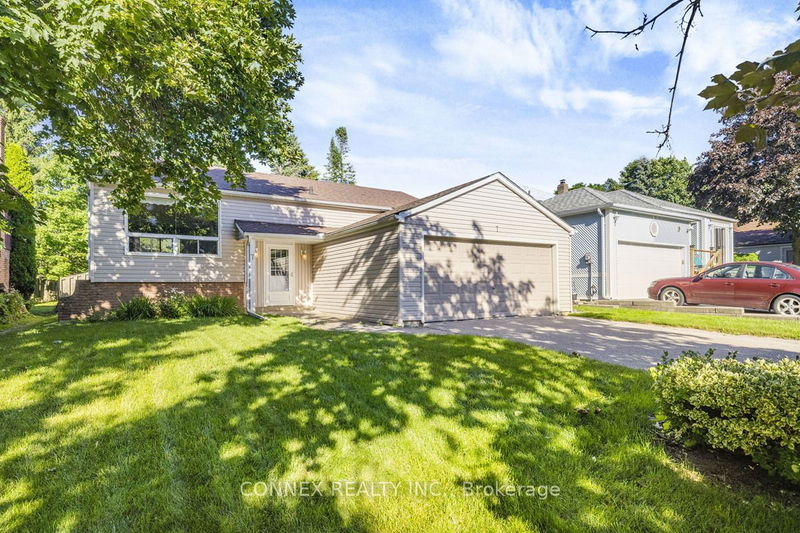 home for sale on 7 Holland River Boulevard