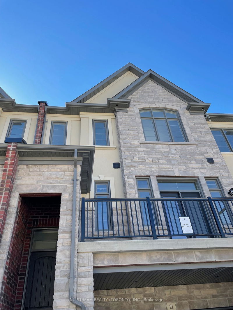home for lease on 21 West Village Lane