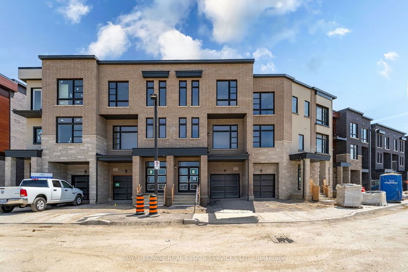 home for lease on 7 Inverary Crescent