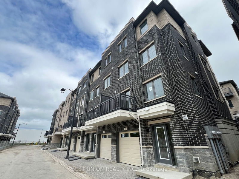 home for lease on 89 Clippers Crescent