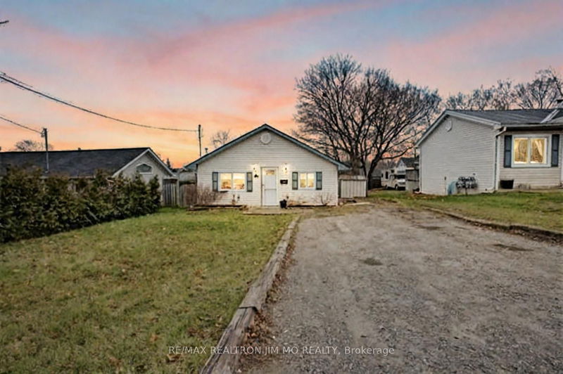 home for lease on 277 Pasadena Drive