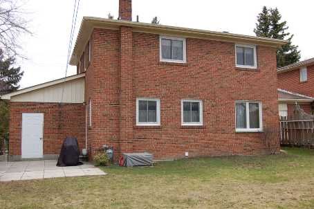 750 Gorham St, Newmarket, L3Y1L6 | Image 2