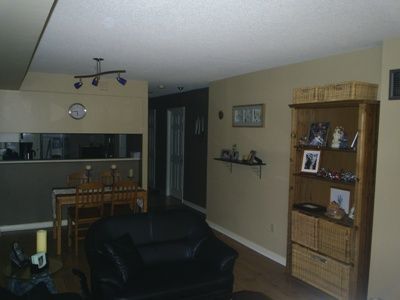 208 - 175 Cedar Ave, Richmond Hill, L4C9V3 | Image 3