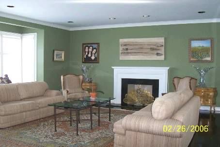 28 Edmund Cres, Richmond Hill, L4B2X8 | Image 3