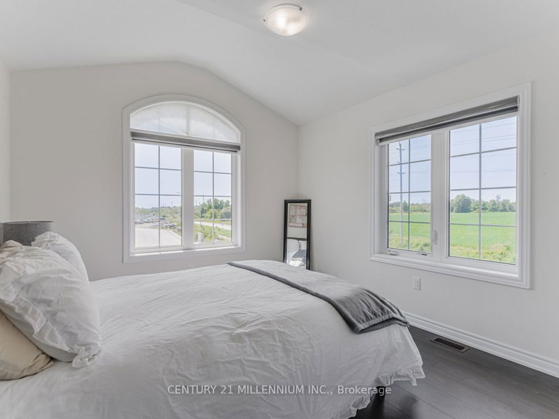 2240 Grainger Loop   Innisfil, L9S 0N1 | Image 28