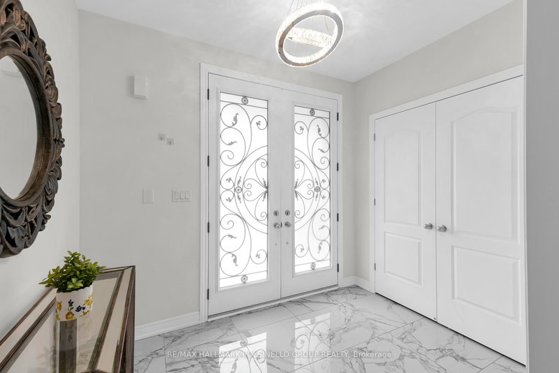 4 Goldeneye Dr, East Gwillimbury, L9N 1R8 | Image 3