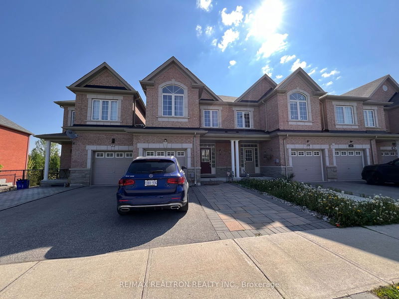 home for lease on 31 Napanee Street