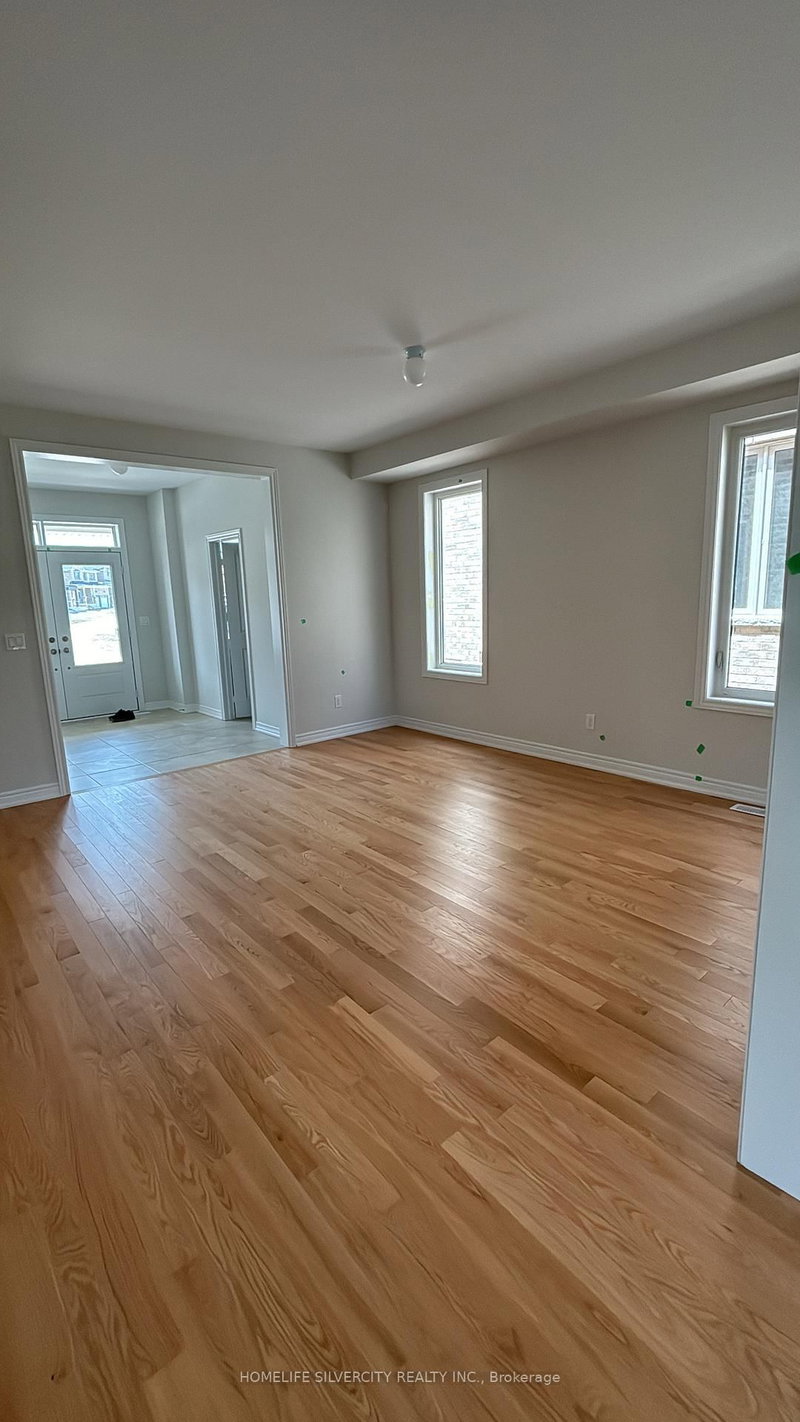 73 Big Canoe Dr, Georgina, L0E 1R0 | Image 2