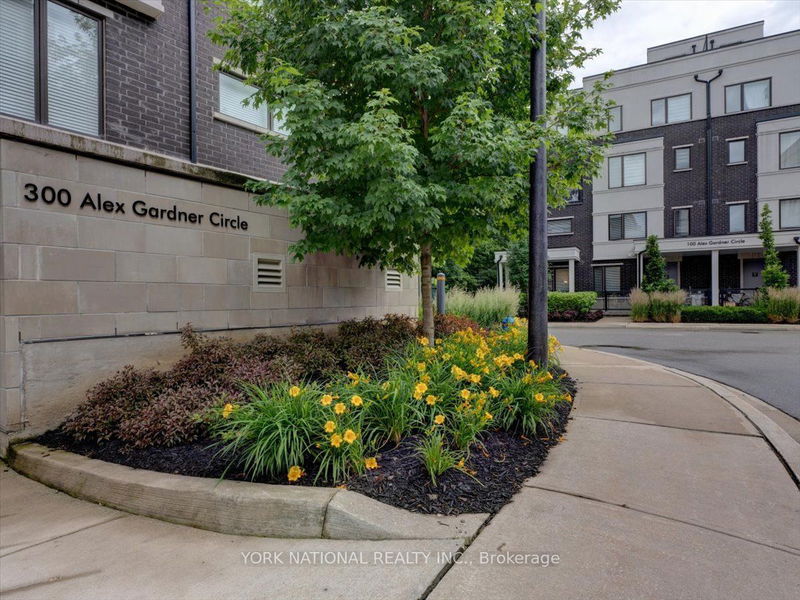home for sale on 54-300 Alex Gardner Circle