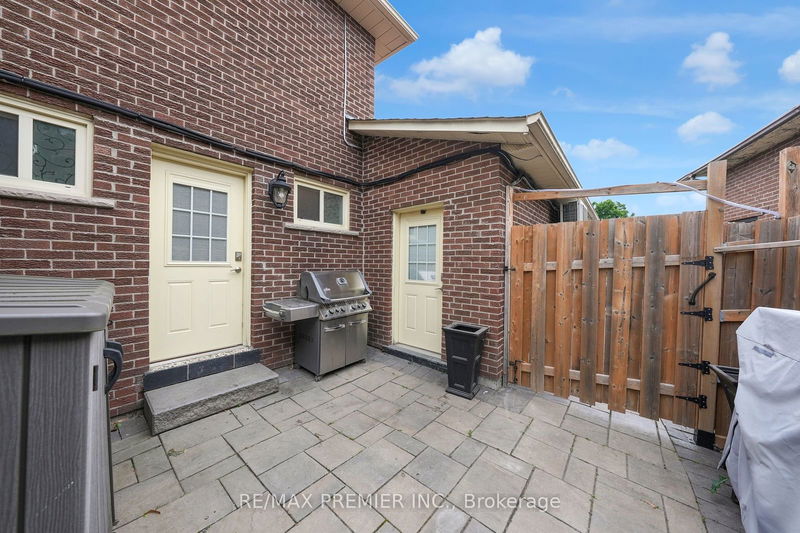 269 Primrose Lane  Newmarket, L3Y 5Y7 | Image 37