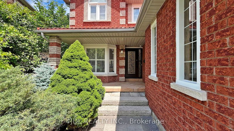 52 Cedarhurst Dr  Richmond Hill, L4S 1B5 | Image 2