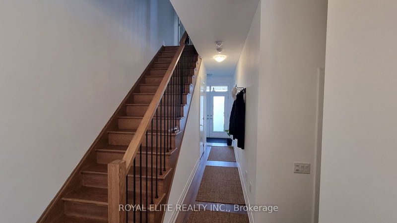 home for lease on 90 Salteron Circle W