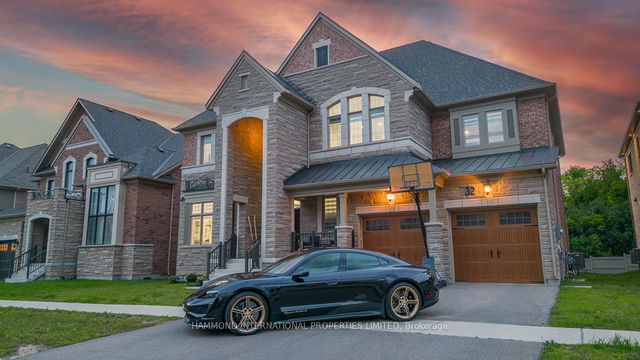 32 Sir Henry Court