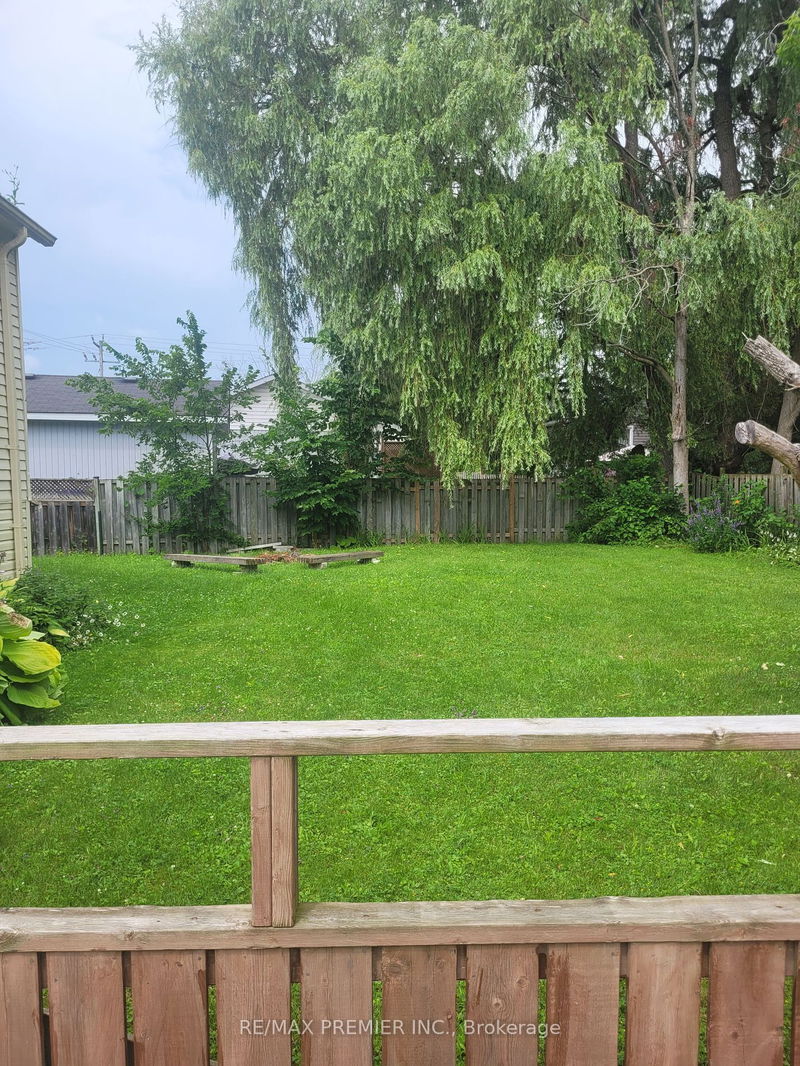 936 Vicrol Dr  Innisfil, L9S 1V4 | Image 9