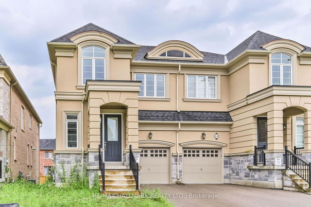 108 Forest Edge Crescent