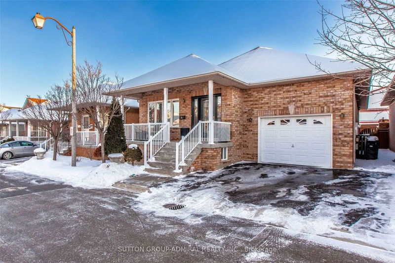 9 Amalfi Crt  Vaughan, L4L 9S2 | Image 2