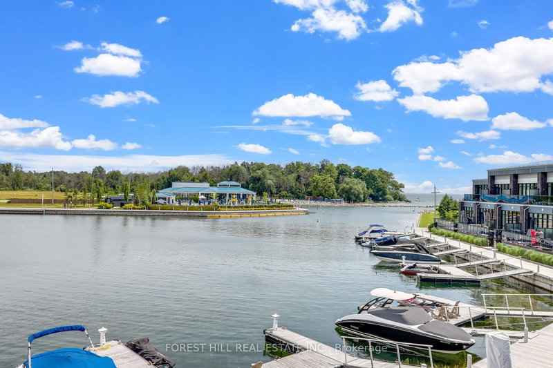 3523 Riva Ave, Innisfil, L9S 2L3 | Image 2