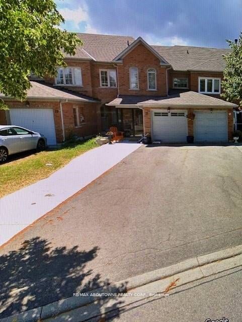 home for lease on 21 Parktree Drive