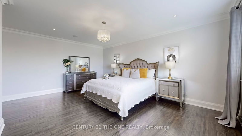 17 Creekview Ave  Richmond Hill, L4C 9X1 | Image 24