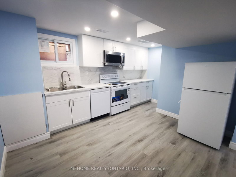 Bsmt - 422 The Queensway S, Georgina, L4P 2E1 | Image 2