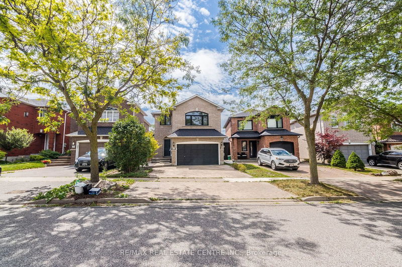 home for lease on 52 Solway Avenue