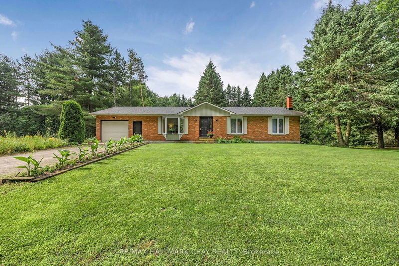 home for sale on 8296 8th Line