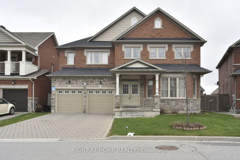 home for lease on 28 Philips View Crescent