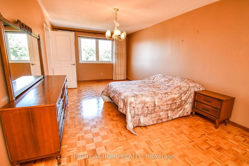 75 Father Ermanno Cres  Vaughan, L4L 7L9 | Image 18