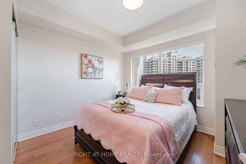  909 - 9225 Jane St  Vaughan, L6A 0J7 | Image 12