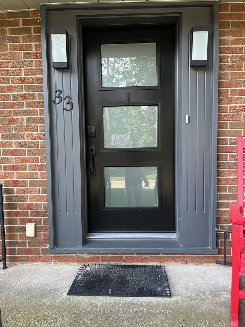 home for lease on 1-33 Maple Lane