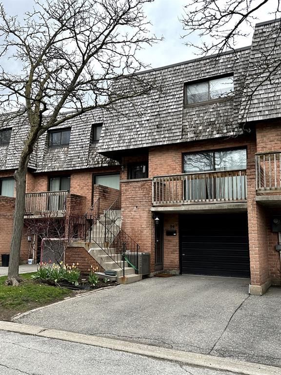 home for lease on 84 Ashglen Way