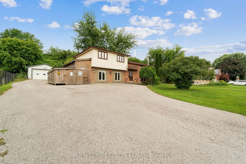 home for sale on 722 The Queensway