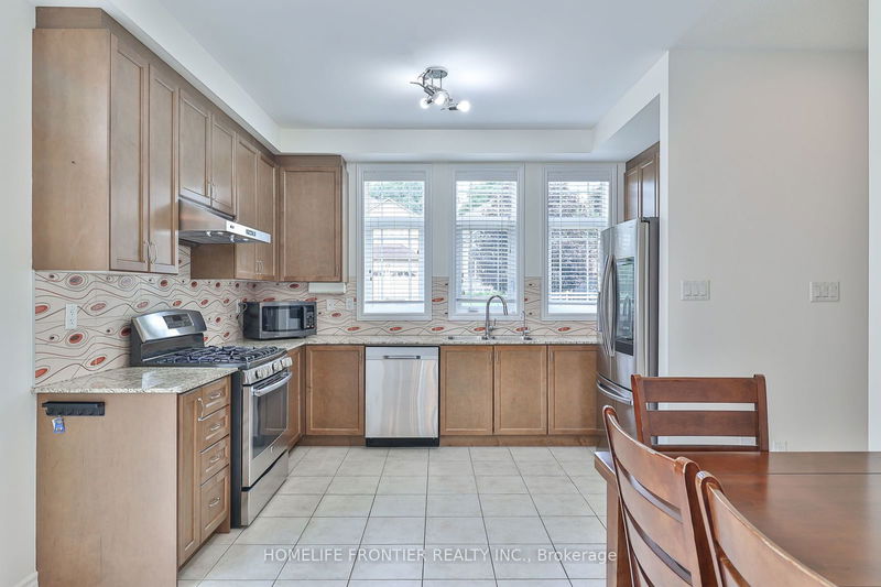 3 Pavarotti St  Richmond Hill, L4E 0R5 | Image 10