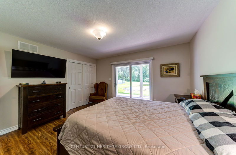 1213 Shore Acres Dr  Innisfil, L0L 1R0 | Image 19