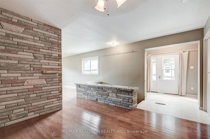 20393 Leslie St  East Gwillimbury, L0G 1V0 | Image 13