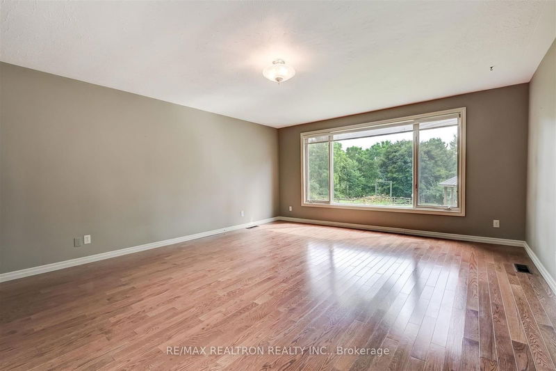 20393 Leslie St  East Gwillimbury, L0G 1V0 | Image 15